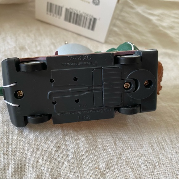 Griswold Family Christmas Tree’11** - Picture 6 of 9